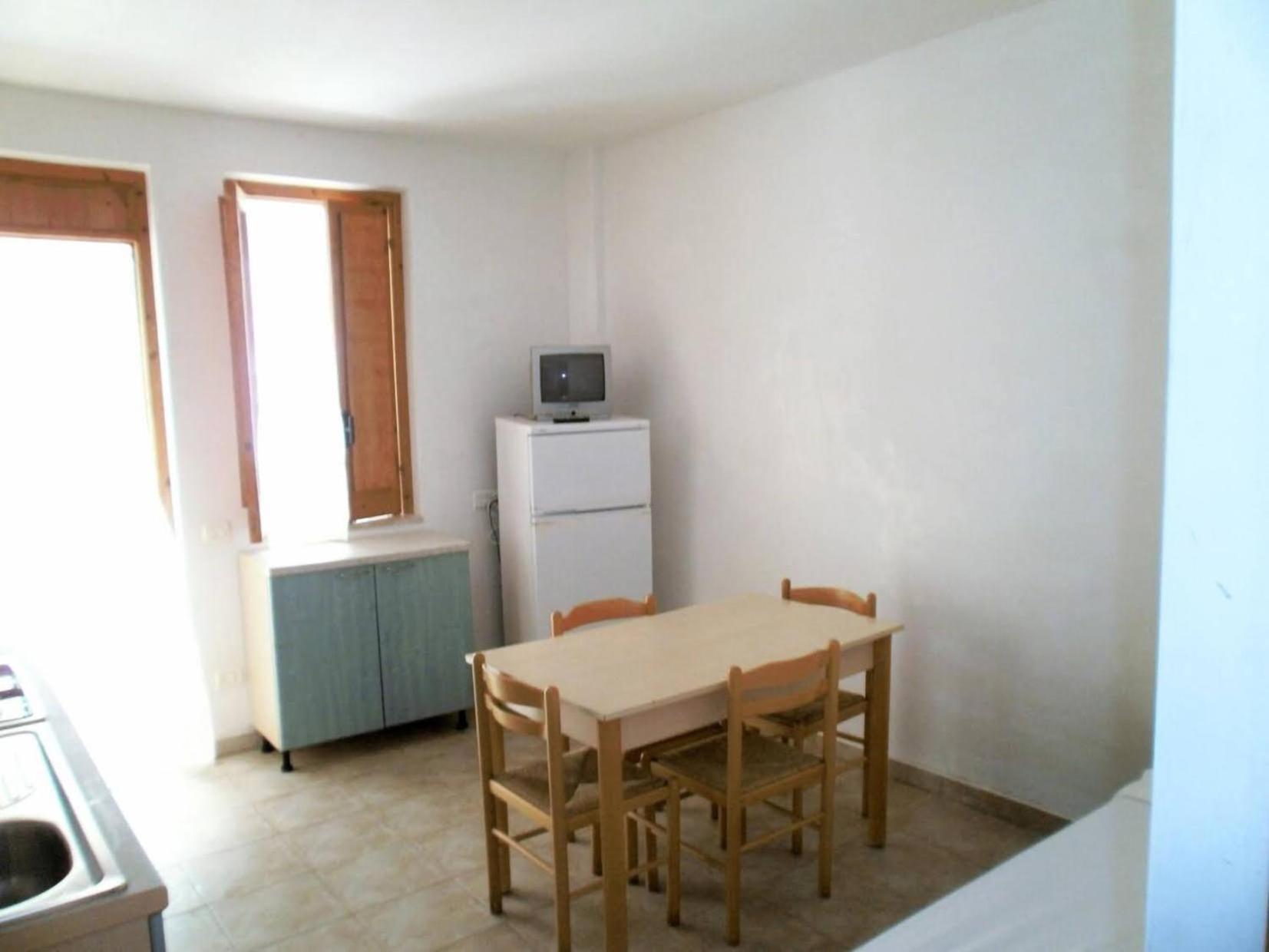 Residence Baia Del Gallo Βιέστε Εξωτερικό φωτογραφία